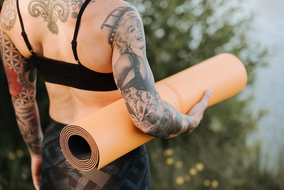 Tattoo-Heilungsprozesse: Wie lange müssen Sie nach dem Stechen warten, bis Sie wieder ins Fitnessstudio gehen?