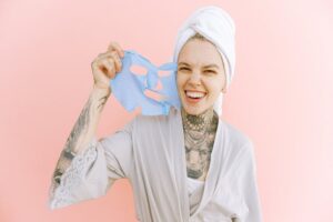 Nach einem Tattoo nicht baden lassen - Tipps zur Pflege